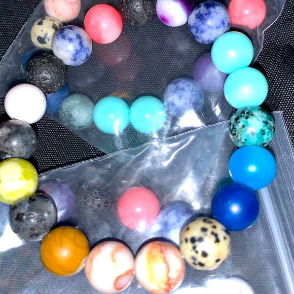 🪬2/$25🪬 NWT/NIB Natural Stone 10mm Chakra Bracelet - Picture 3 of 16